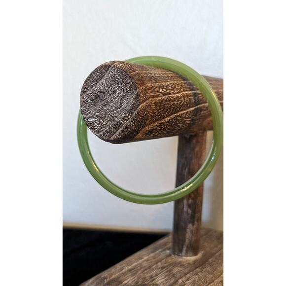 Vintage Iridescent Pale Olive Green Art Glass Bangle Bracelet - Picture 1 of 6